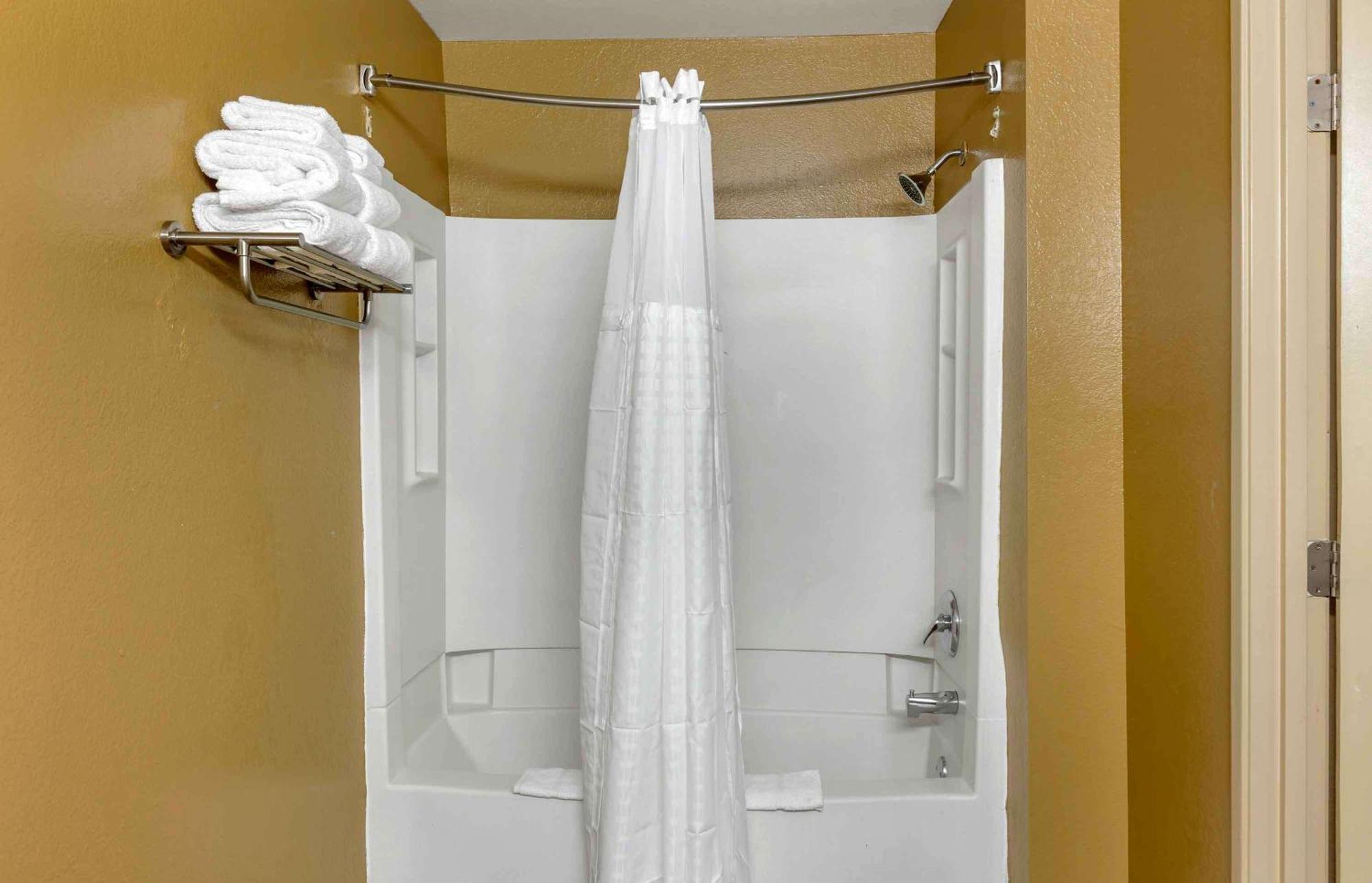 Extended Stay America Select Suites - Greensboro - Wendover Ave - Big Tree Way Luaran gambar