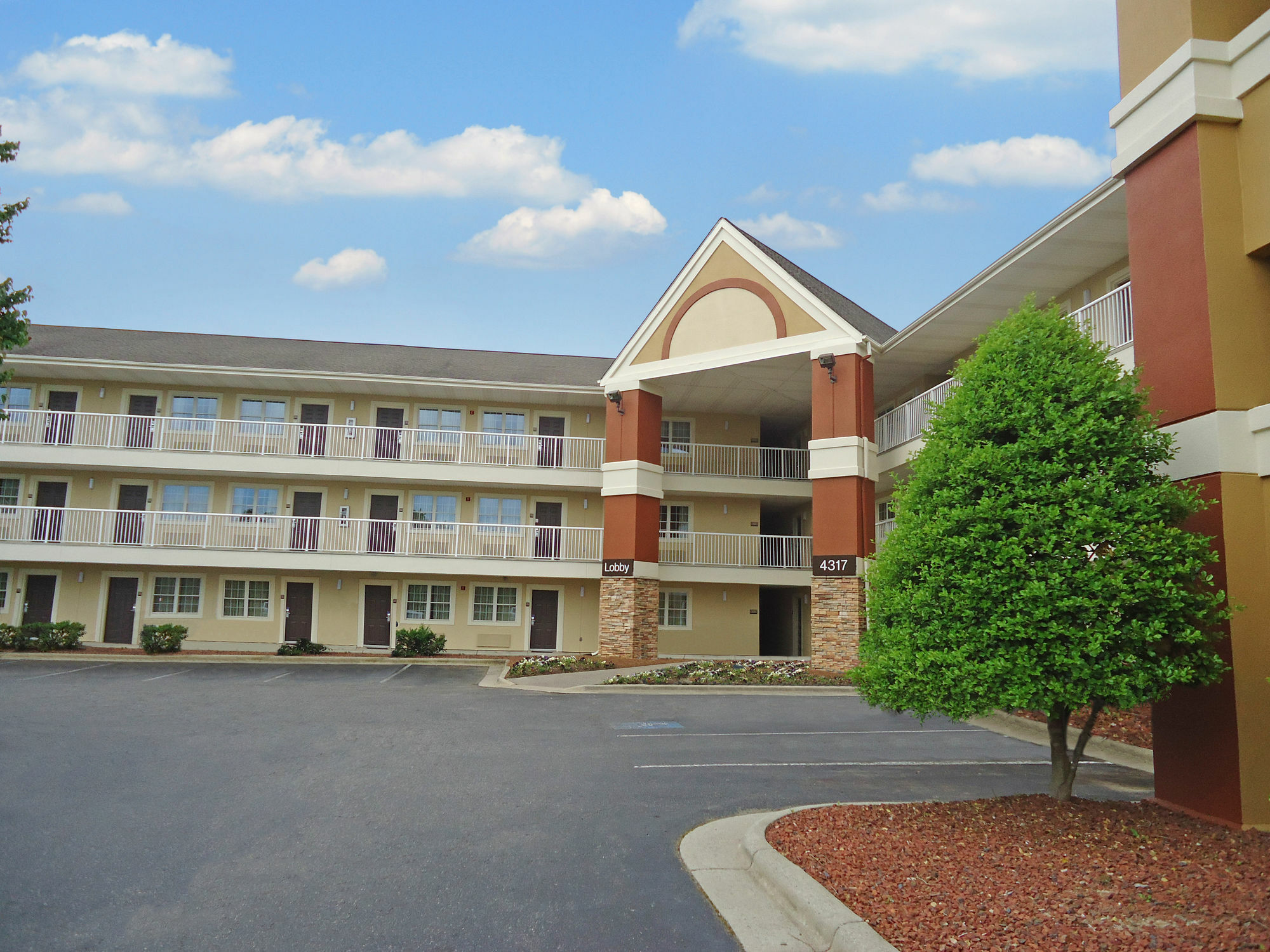 Extended Stay America Select Suites - Greensboro - Wendover Ave - Big Tree Way Luaran gambar